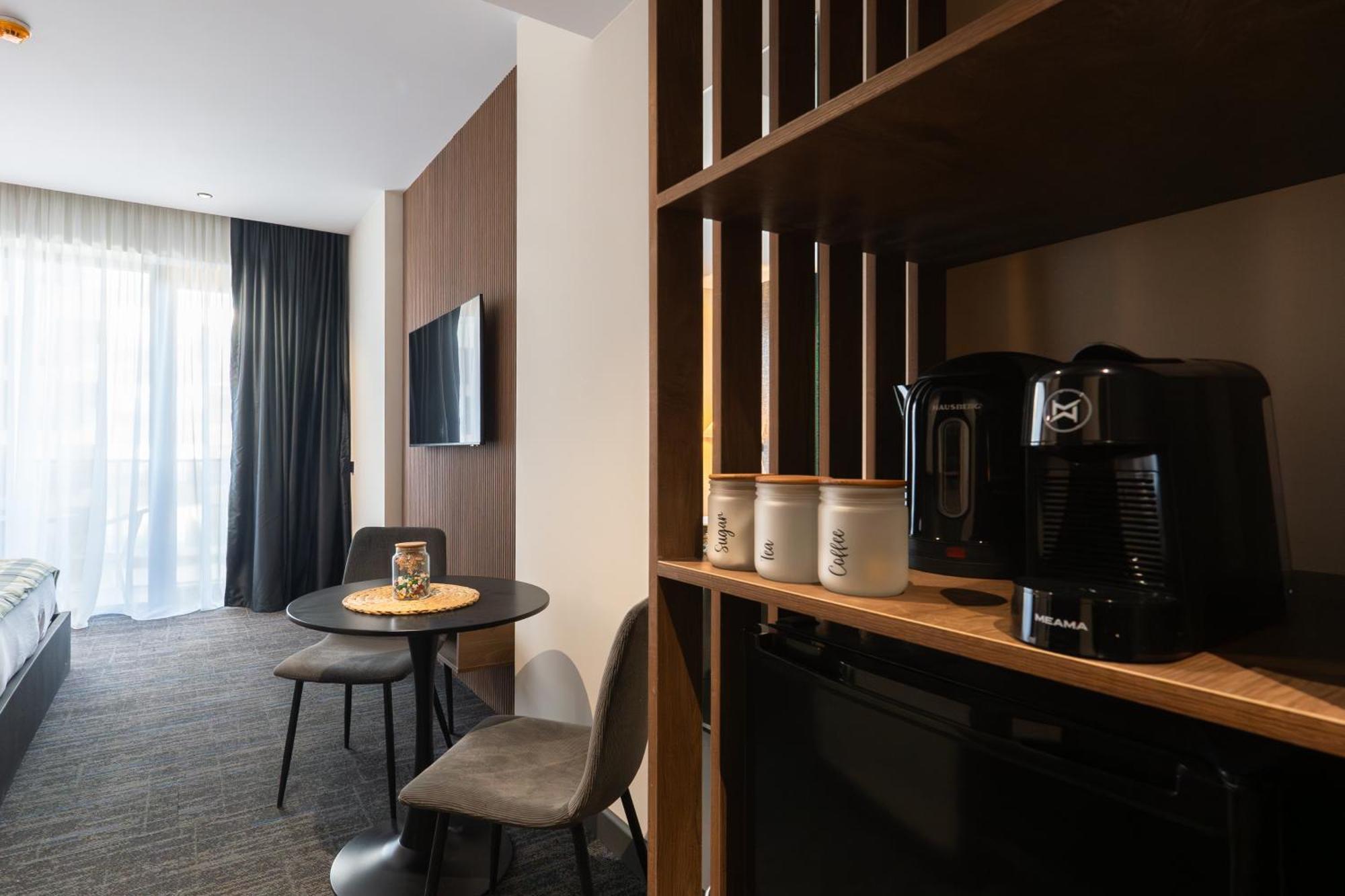 Nova Luxe Hotel & Residences Batumi Exterior photo