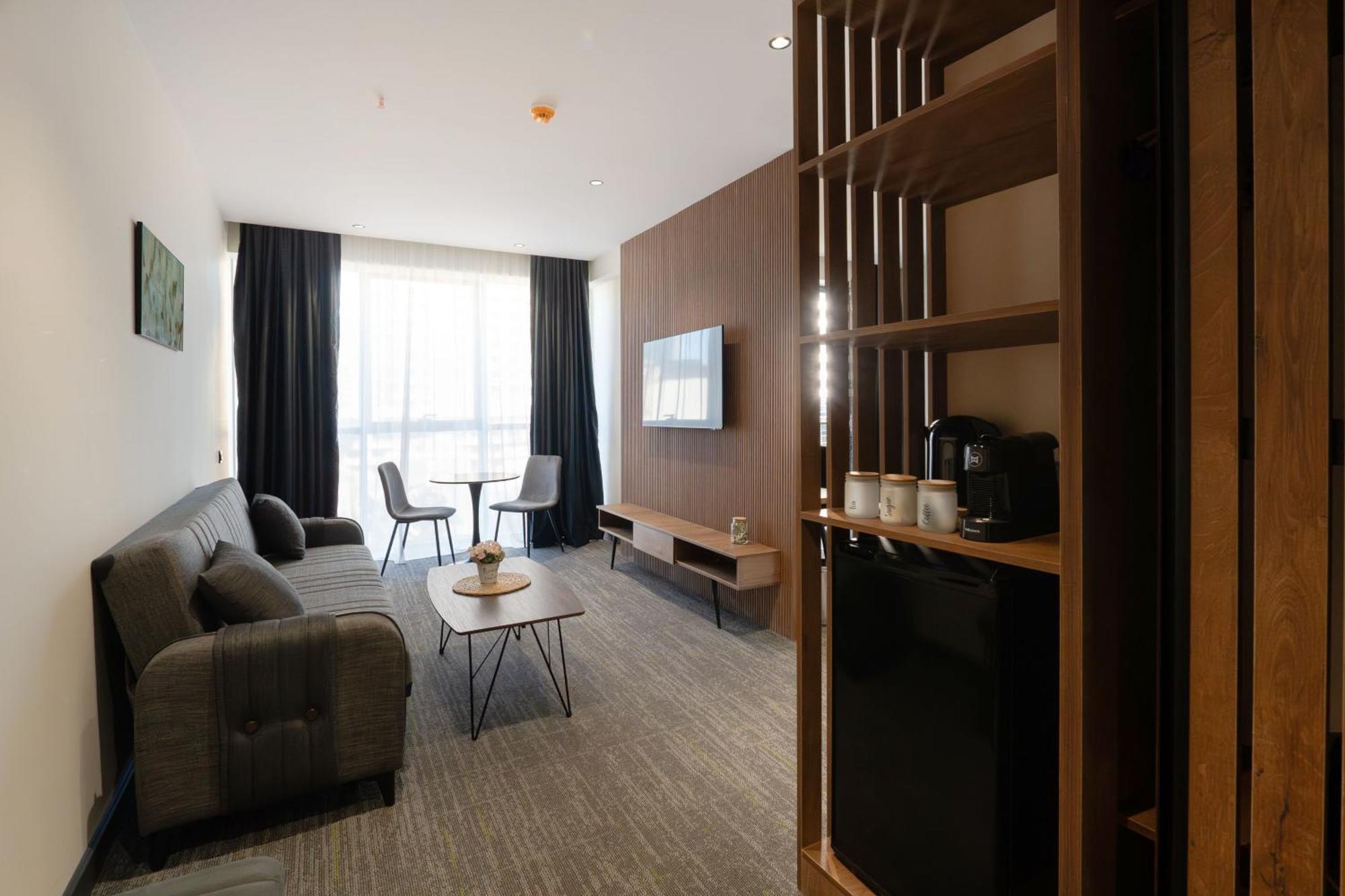 Nova Luxe Hotel & Residences Batumi Room photo