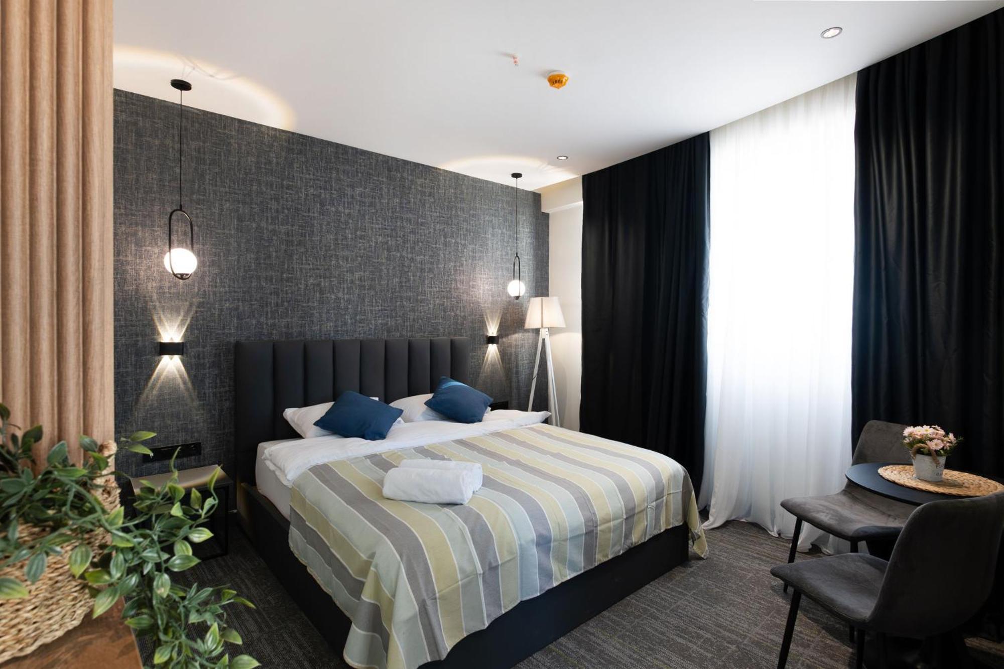 Nova Luxe Hotel & Residences Batumi Exterior photo
